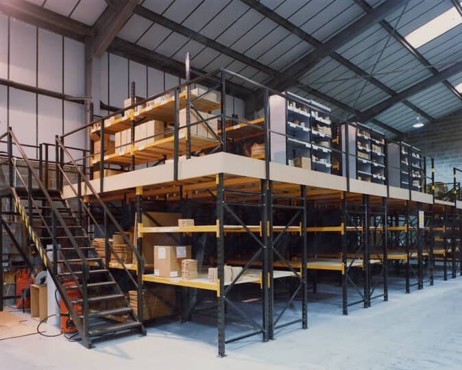 Types of mezzanine platforms