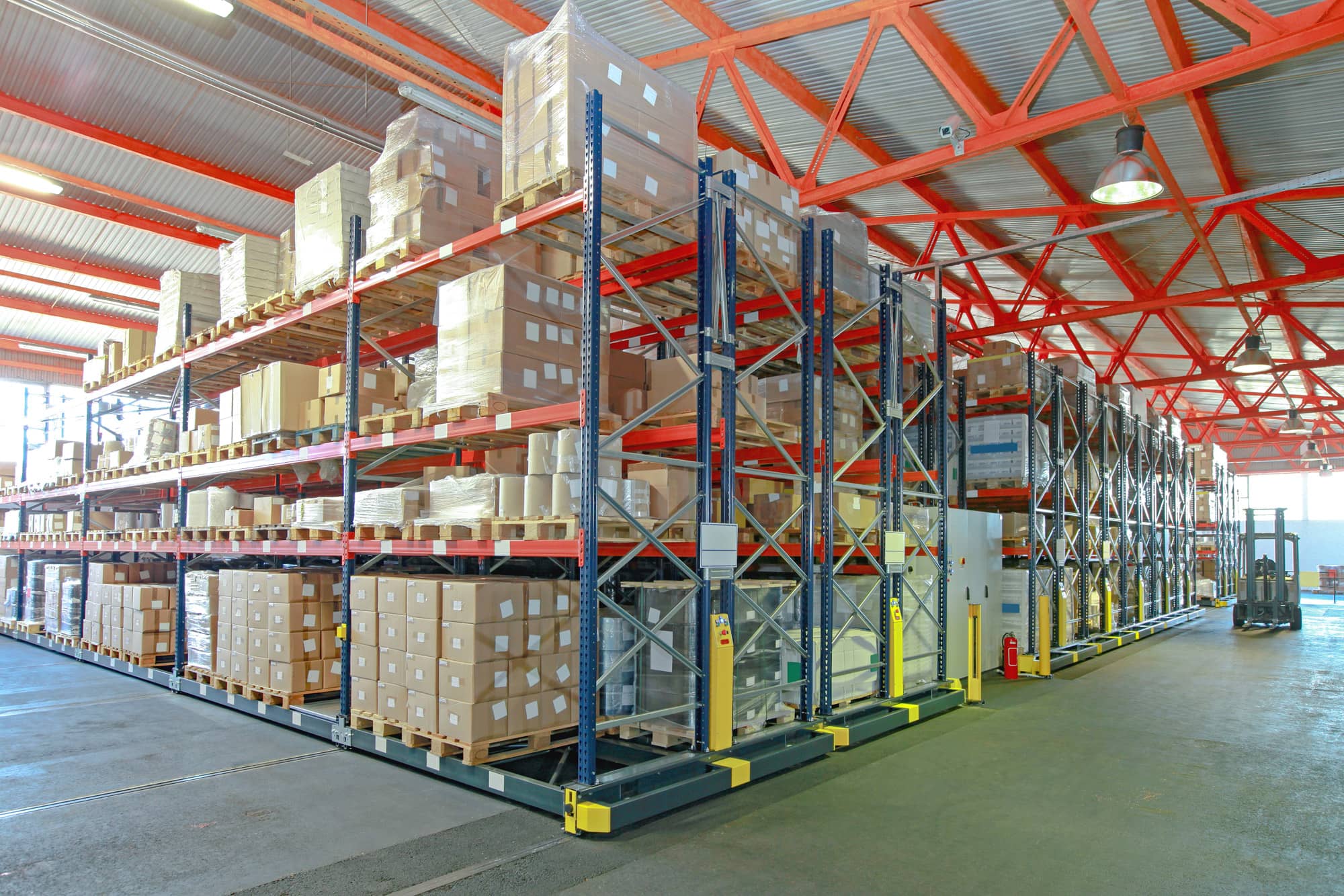 Multiple mobile racking units in a warehouse