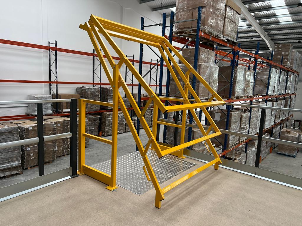 Mezzanine floor pallet gate installation